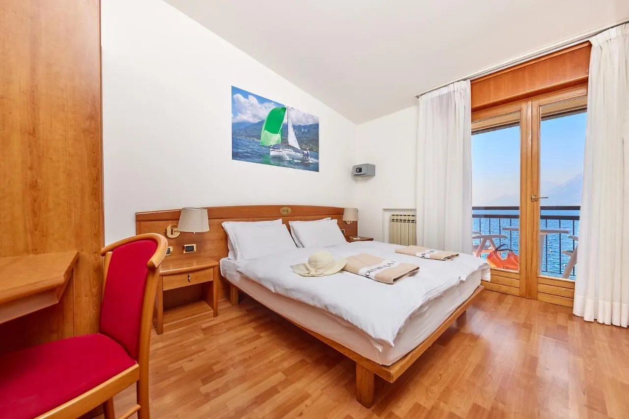 Beach Hotel Rosa Malcesine
