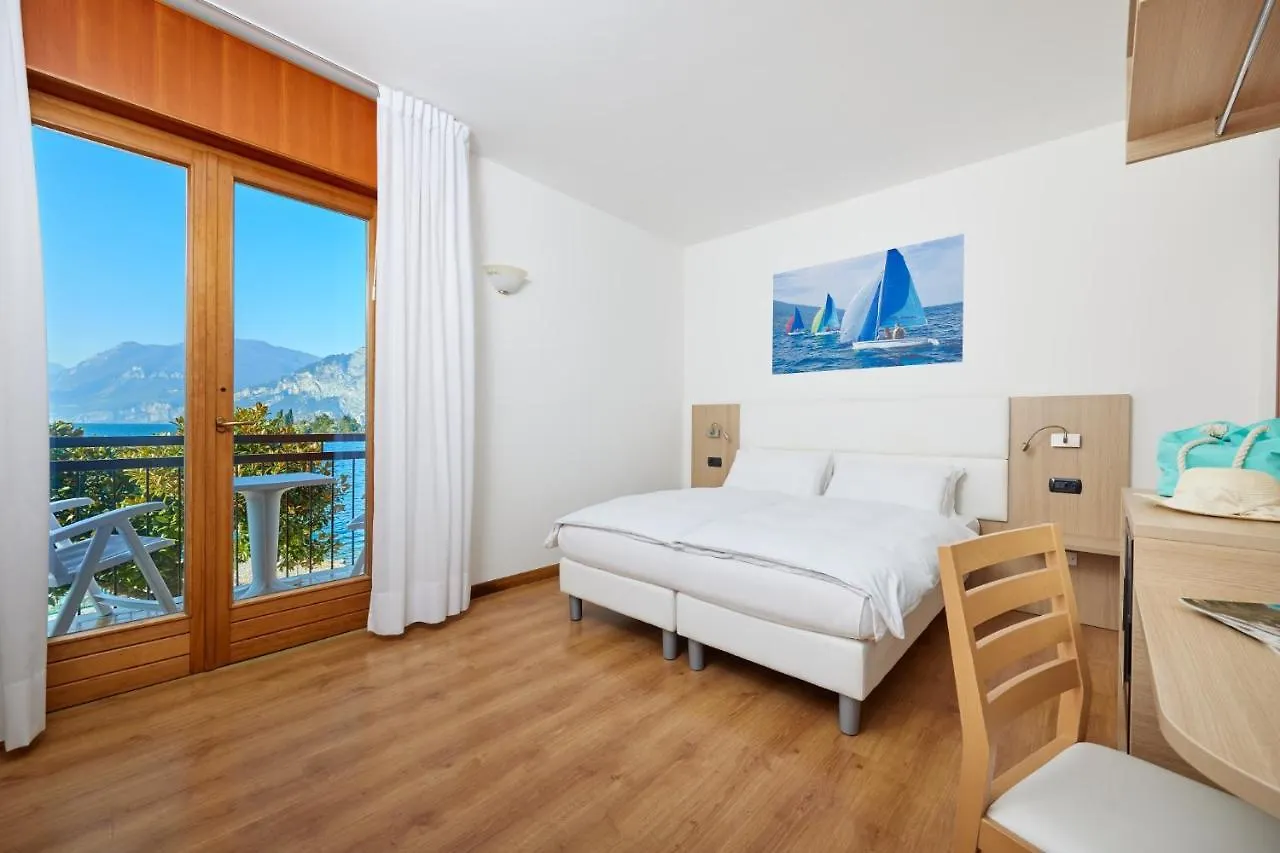 ***  Beach Hotel Rosa Malcesine Italy