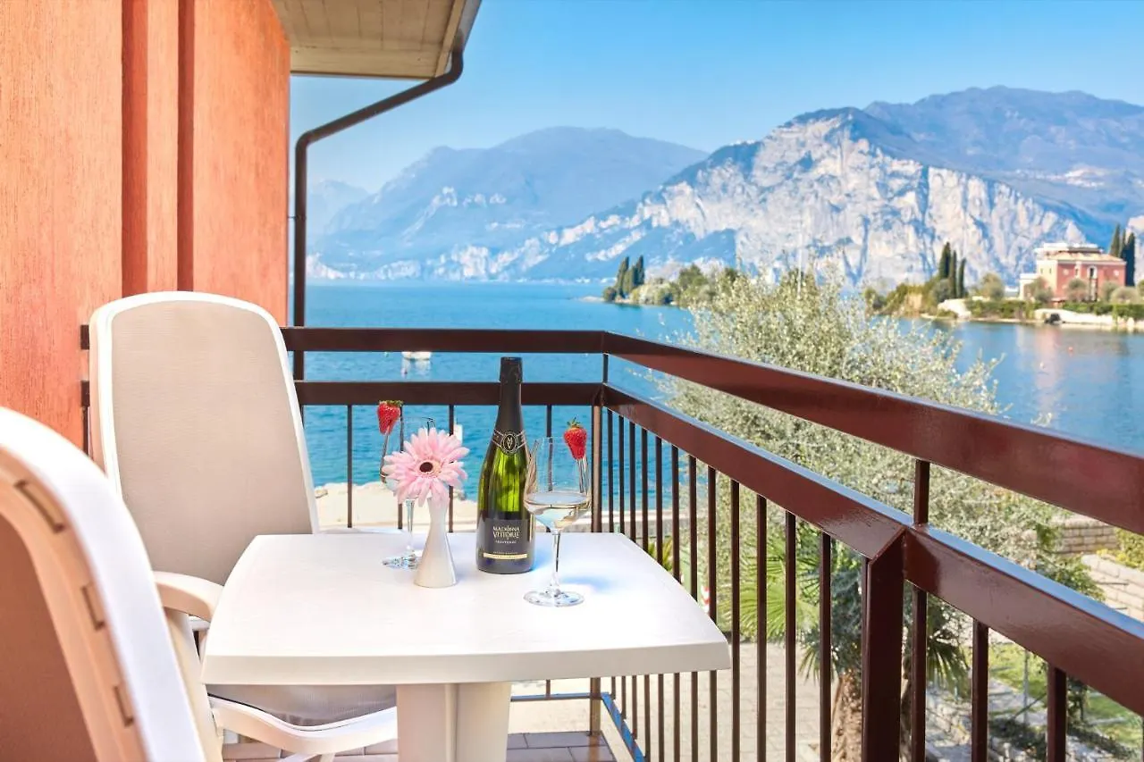 Beach Hotel Rosa Malcesine