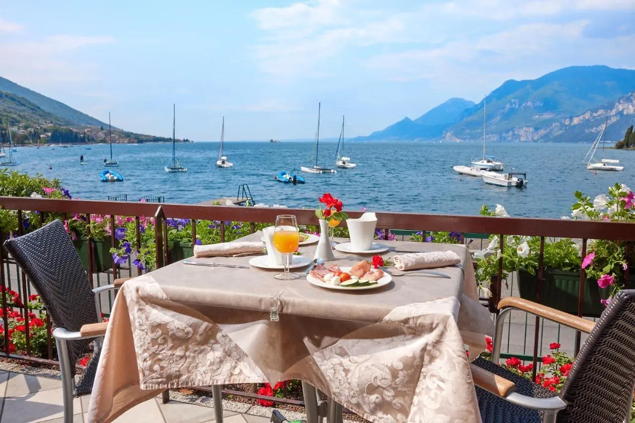 Beach Hotel Rosa Malcesine