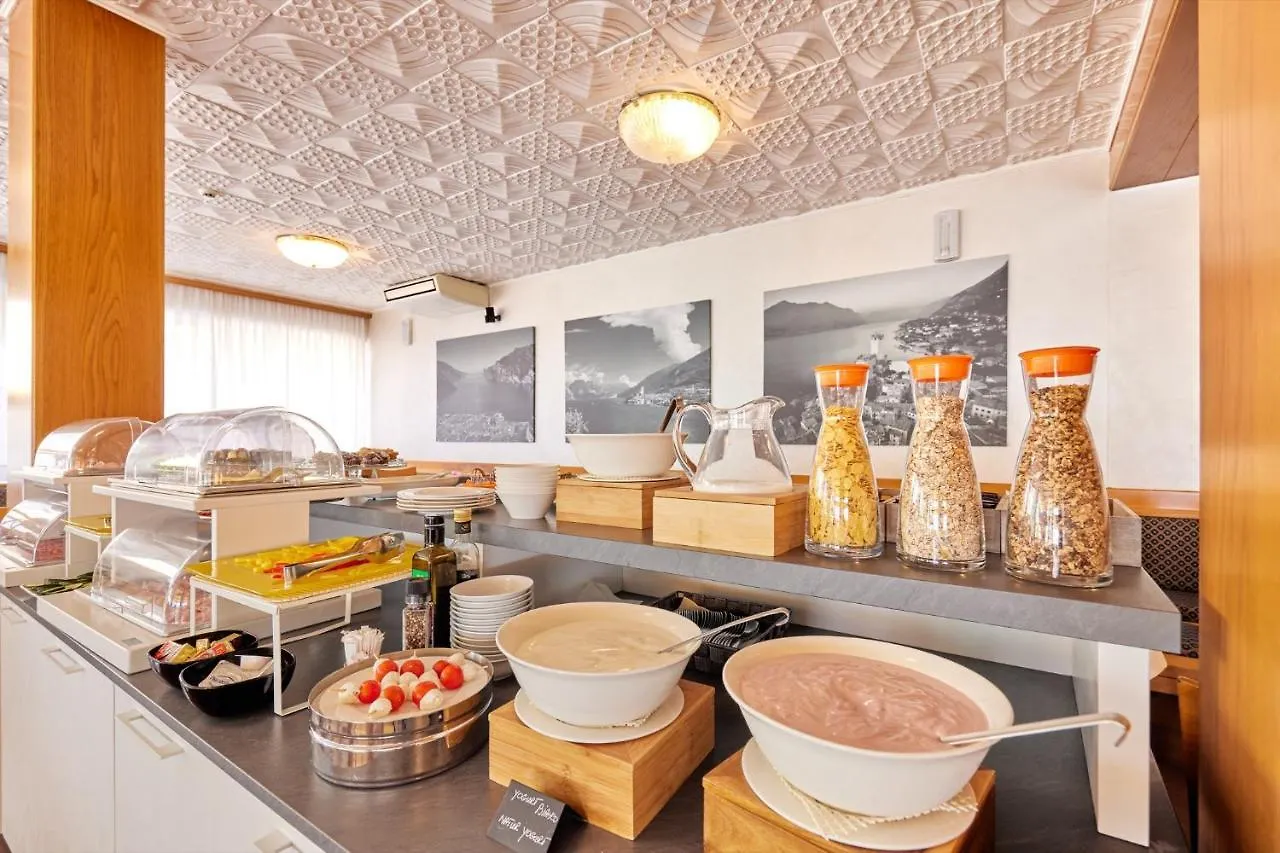 Beach Hotel Rosa Malcesine