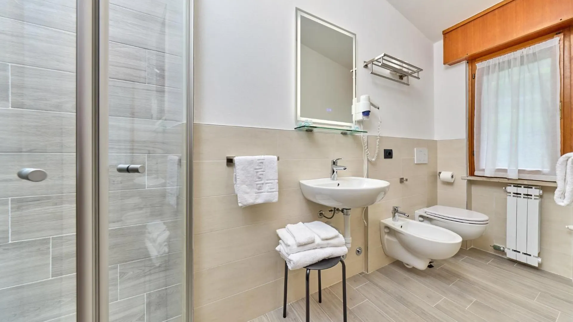 Beach Hotel Rosa Malcesine