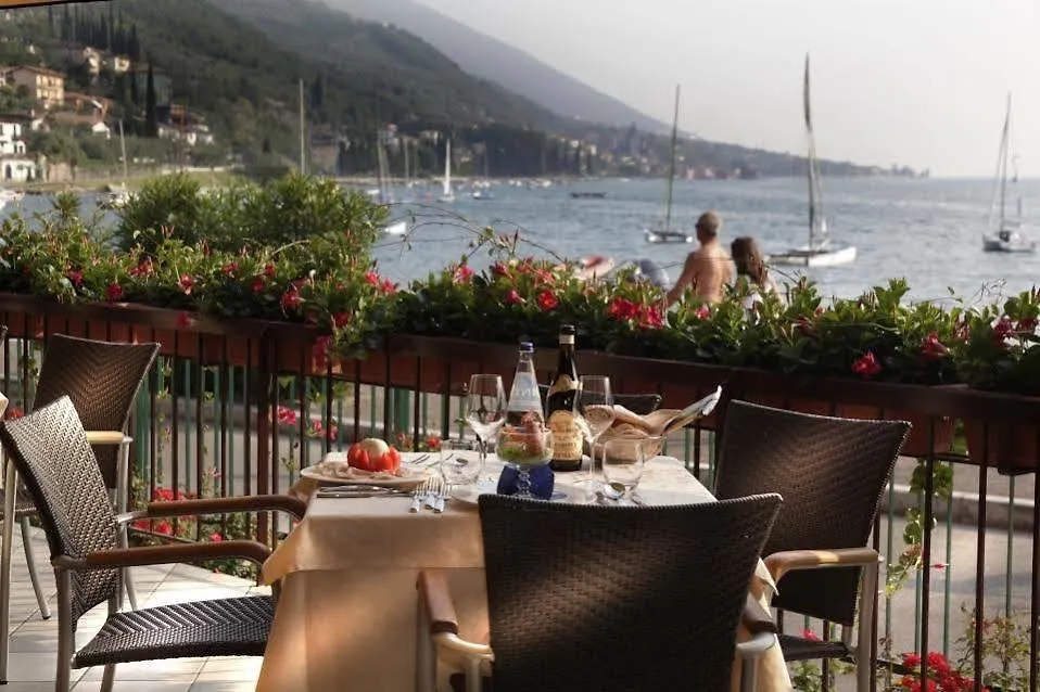 Beach Hotel Rosa Malcesine 3*,  Italy
