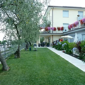 3* Aparthotel Treccani