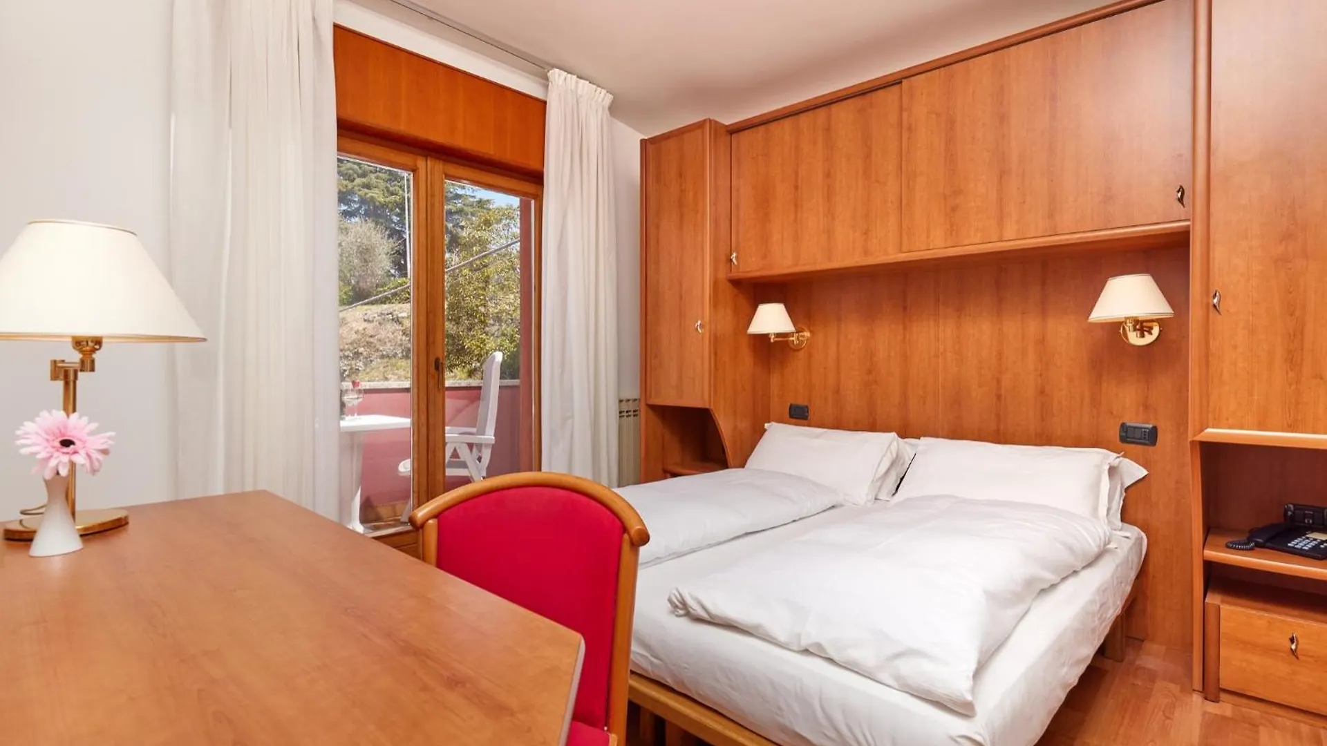 Beach Hotel Rosa Malcesine Italien